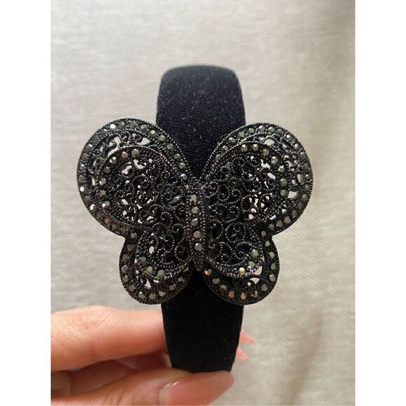 Butterfly rhinestone velvet headband 